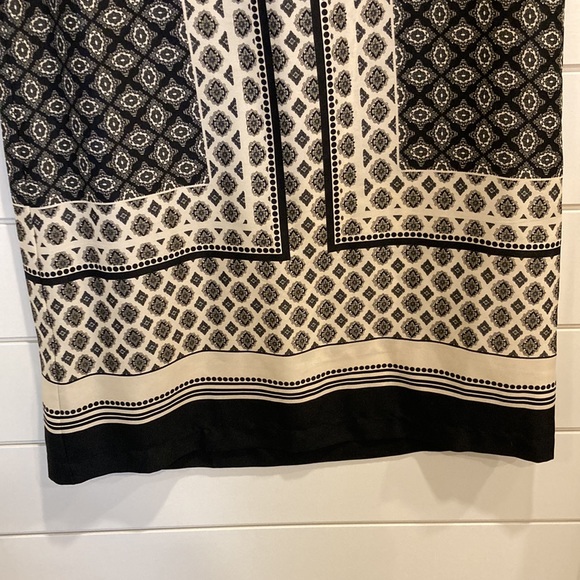 Dress - Picture 3 of 6